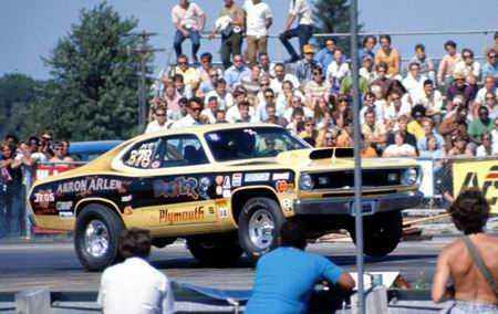 Tri-City Dragway - AKRON ARLEN DUSTER FROM DON RUPPEL